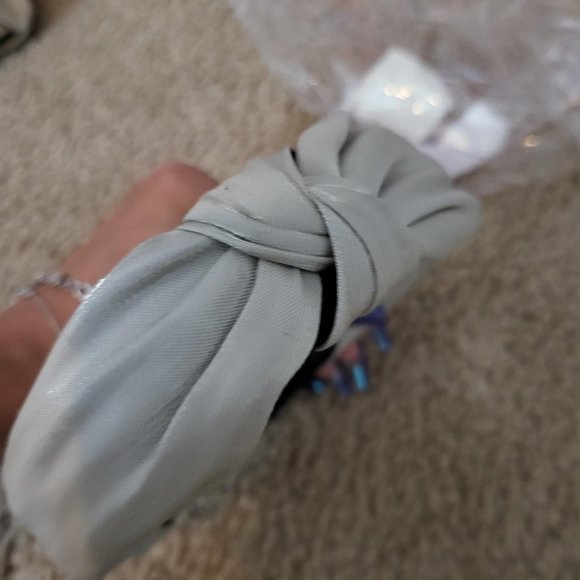 Twist Headband - Brand New - Picture 2 of 3